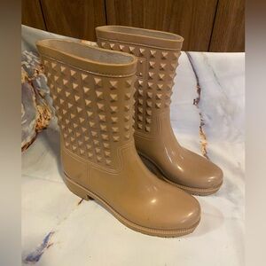 Rain boots with studs size 10